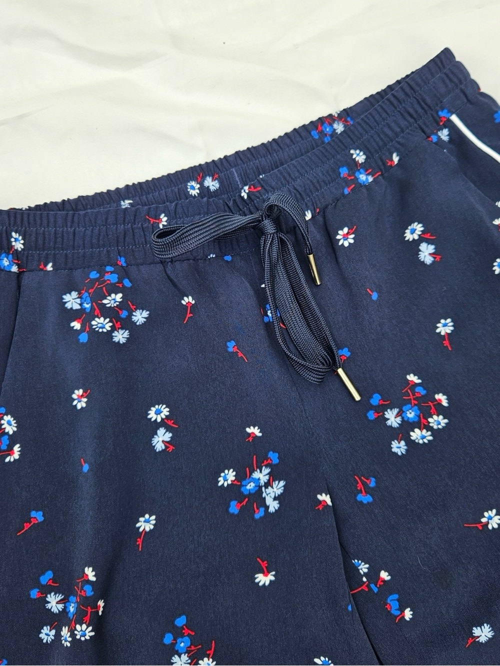 Tommy Hilfiger Tank & Jogger Set - Picture 2 of 16
